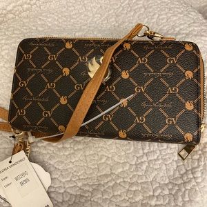 30 MINUTES till Pop up for Fridays/Sat Gloria Vanderbilt Giveaway Raffle